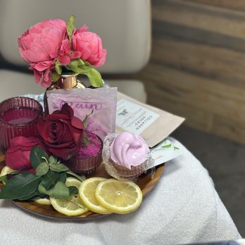 Kitchen Nail Bar - Sunnyvale - Rêve de Romance pedicure kit - Nail Salons Near Me - Sunnyvale, California Kitchen Nail Bar - Sunnyvale - Rêve de Romance pedicure kit - Nail Salons Near Me - Sunnyvale, California