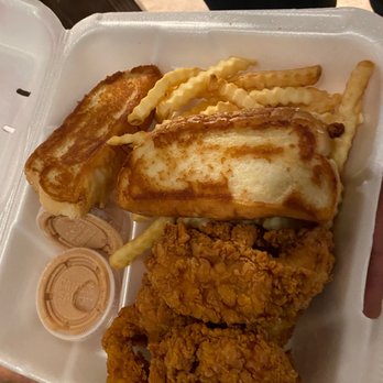 Raising Cane's Chicken Fingers - Tenders, fries and garlic bread. - Fast Food Near Me - Batavia, Illinois