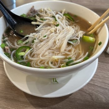 Mr Pho - Pho with small noodle, brisket, flank-beef, and tendon - Vietnamese Near Me - Walnut, California Mr Pho - Pho with small noodle, brisket, flank-beef, and tendon - Vietnamese Near Me - Walnut, California