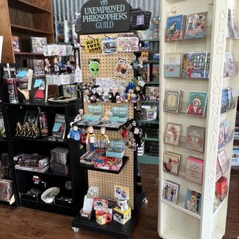 Muddy Water Bookstore - Bookstores Near Me - Navasota, Texas Muddy Water Bookstore - Bookstores Near Me - Navasota, Texas