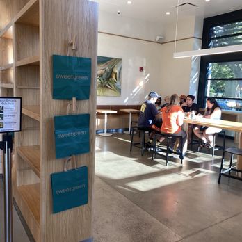 Sweetgreen - Seating - Salad Near Me - Sacramento, California Sweetgreen - Seating - Salad Near Me - Sacramento, California