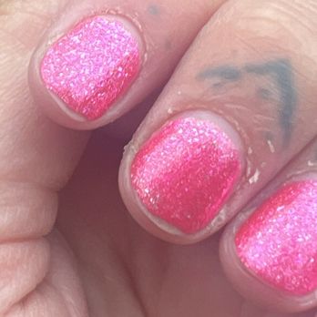Today's Nails - Chipping & grow out at day 4/5 - Nail Salons Near Me - Anchorage, Alaska