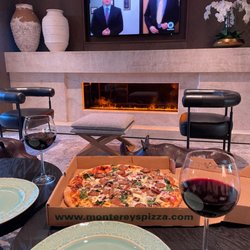 Monterey's Pizza