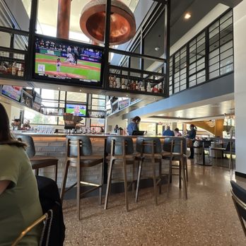 Craft - Wine Bars Near Me - Milwaukee, Wisconsin