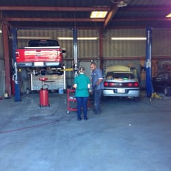 Alex Auto Repair - Mechanic on duty