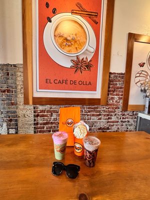 La Monarca Bakery & Cafe by null