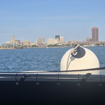 Buffalo River History Tours - downtown skyline - Historical Tours Near Me - Buffalo, New York