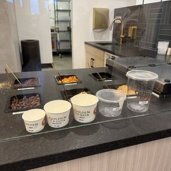 Golden Spoon - Sizes - Ice Cream & Frozen Yogurt Near Me - Bakersfield, California Golden Spoon - Sizes - Ice Cream & Frozen Yogurt Near Me - Bakersfield, California