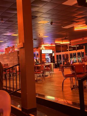 Bowlero Garland by null