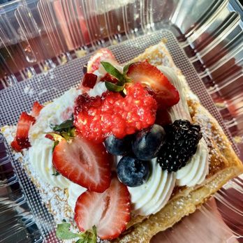 Sugarbloom Cakery And Coffee - Mil Hojas to go (10/10 delicious!) - Coffee & Tea Near Me - Redlands, California