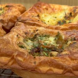 Paris Baguette - Paris Baguette in Midvale | Rees's Roots