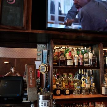 The Tully - Bars Near Me - Santa Barbara, California The Tully - Bars Near Me - Santa Barbara, California