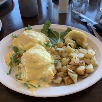 Le Peep - Rock Lobster Scramble - Breakfast & Brunch Near Me - Centennial, Colorado