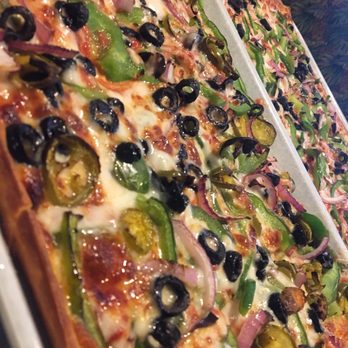 Ledo Pizza - Great homemade style pizza, they really don't cut corners. All veggie toppings are plentiful end to end, so every bite is consistent. - Pizza Near Me - Tampa, Florida Ledo Pizza - Great homemade style pizza, they really don't cut corners. All veggie toppings are plentiful end to end, so every bite is consistent. - Pizza Near Me - Tampa, Florida
