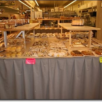 Riehl's Bakery - Farmers Market Near Me - Newtown, Pennsylvania