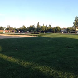 Mel Hamel Park - Basketball court