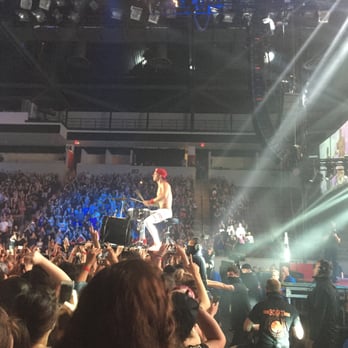 Agganis Arena - Josh Dun of Twenty One Pilots - Stadiums & Arenas Near Me - Boston, Massachusetts Agganis Arena - Josh Dun of Twenty One Pilots - Stadiums & Arenas Near Me - Boston, Massachusetts