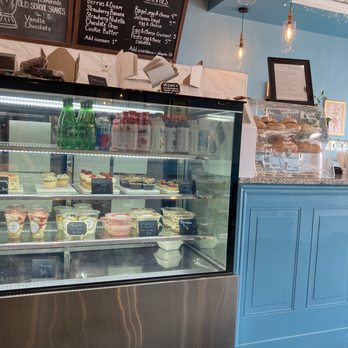 Dose of Sugar - Deserts - Coffee & Tea Near Me - Hamtramck, Michigan Dose of Sugar - Deserts - Coffee & Tea Near Me - Hamtramck, Michigan