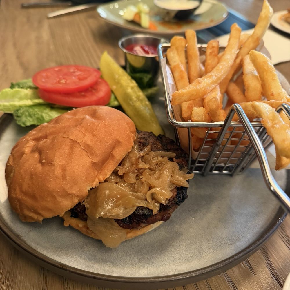 Bronze Bird - Bronze Waygu Burger - Beer, Wine & Spirits Near Me - San Diego, California Bronze Bird - Bronze Waygu Burger - Beer, Wine & Spirits Near Me - San Diego, California