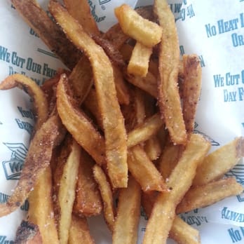 Wingstop - Fries fried in old grease. Disgusting - Chicken Wings Near Me - Chicago, Illinois