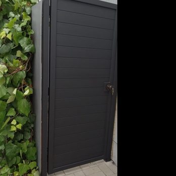 EM Garage Doors And Gate Service - Garage Door Services Near Me - Reseda, California