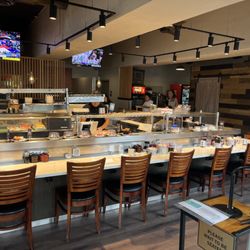 Sushi Me - Inside seating.