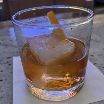 Lady Madison - Woodford Reserve Old Fashioned - Cocktail Bars Near Me - Washington, DC, District of Columbia