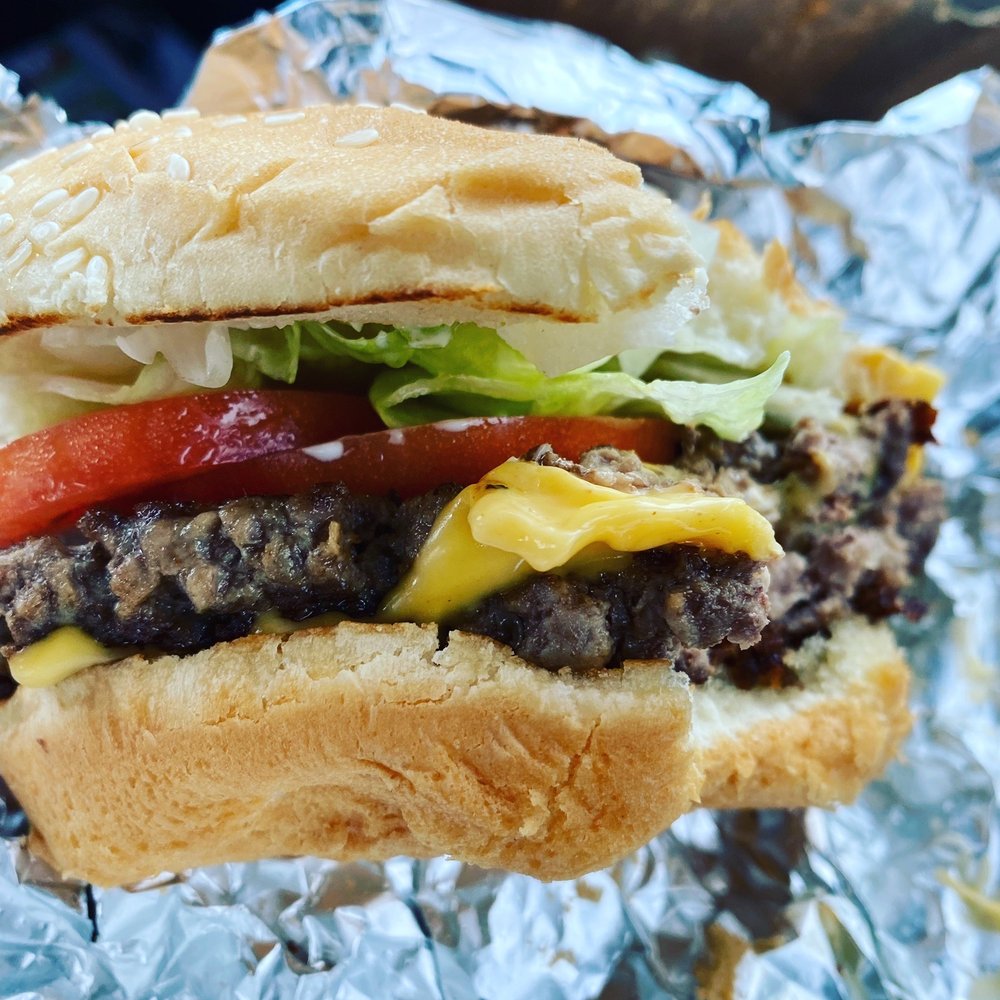I thought my burger looked exactly the same as the burger emoji I thought my burger looked exactly the same as the burger emoji