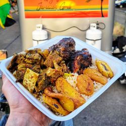 Gigo's jamaican grill - Gigo's trio!