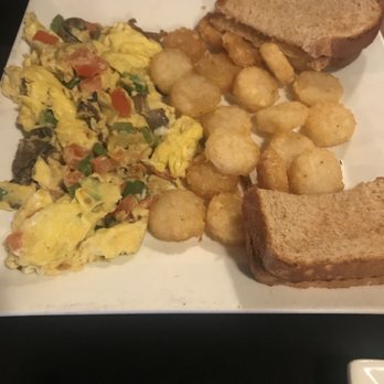 Z Pub & Diner - Eggs with veggies + hash brown bites, wheat toast - Diners Near Me - Beaver Falls, Pennsylvania