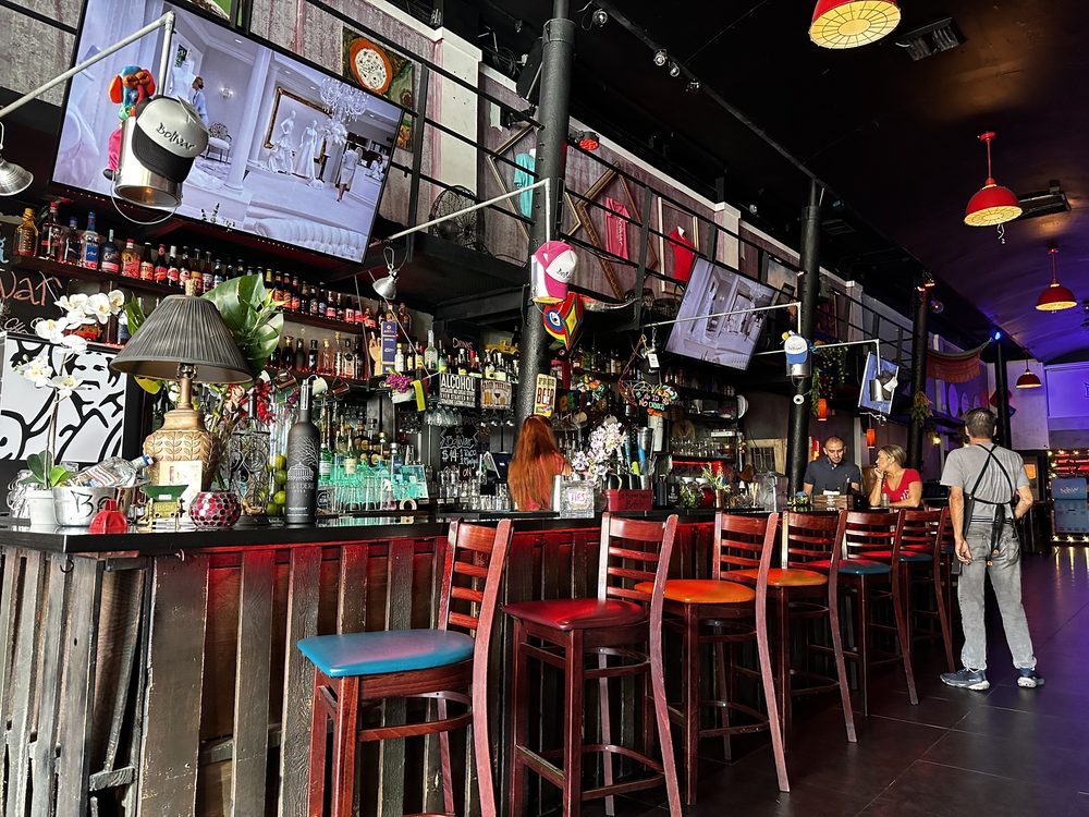 Bolivar Restaurant Bar Lounge