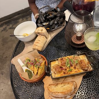 The Artisan's Palate - Meatball, duck confit empanadas, and mussels!! - Cafes Near Me - Charlotte, North Carolina The Artisan's Palate - Meatball, duck confit empanadas, and mussels!! - Cafes Near Me - Charlotte, North Carolina