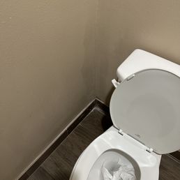 Stains on walls. Dirty Toilet. Stains on walls. Dirty Toilet.