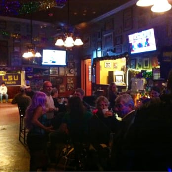 Henry's Uptown Bar - Inside during carnival mode. Made a lil more room than usual - Bars Near Me - New Orleans, Louisiana Henry's Uptown Bar - Inside during carnival mode. Made a lil more room than usual - Bars Near Me - New Orleans, Louisiana