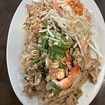 Phnom Penh Noodle Shack - Student Noodles - Cambodian Near Me - Long Beach, California Phnom Penh Noodle Shack - Student Noodles - Cambodian Near Me - Long Beach, California