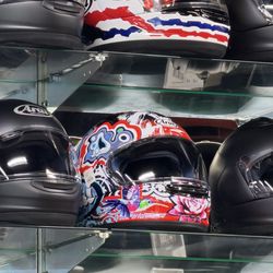Cycle Gear - Picture of the cutest helmet. Sadly it didn't fit me.