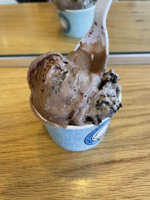 Sarah's Handmade Ice Cream River Road by null
