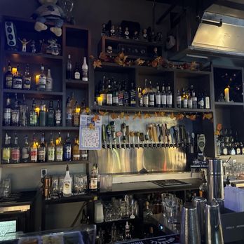Cairde Public House Bar & Restaurant - Bar! - Bars Near Me - Seattle, Washington Cairde Public House Bar & Restaurant - Bar! - Bars Near Me - Seattle, Washington