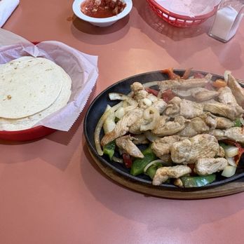 Rinconcito Del Sabor - Chicken fajita - Mexican Near Me - Forks, Washington Rinconcito Del Sabor - Chicken fajita - Mexican Near Me - Forks, Washington