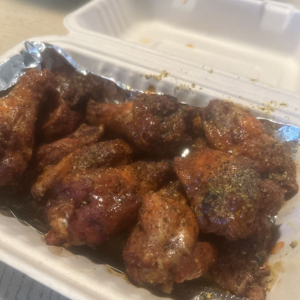 Unique Wingz - Hot Lemon Pepper - Chicken Wings Near Me Unique Wingz - Hot Lemon Pepper - Chicken Wings Near Me