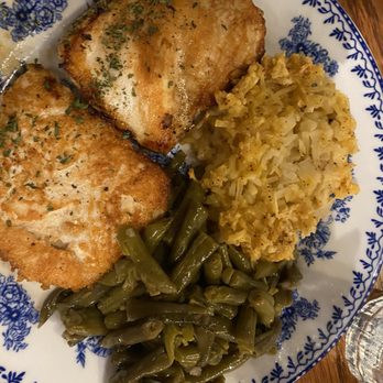 Cracker Barrel Old Country Store - Smoked Chicken Breast dinner with green beans and Hashbrown Casserole - Southern Near Me - Topeka, Kansas