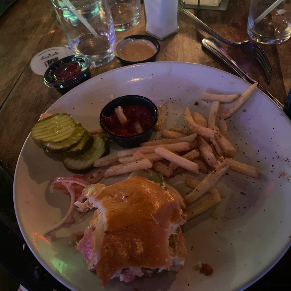 Shaw's Tavern - Colonel Shaw's Chicken Sandwich - Gastropubs Near Me - Washington, DC, District of Columbia Shaw's Tavern - Colonel Shaw's Chicken Sandwich - Gastropubs Near Me - Washington, DC, District of Columbia