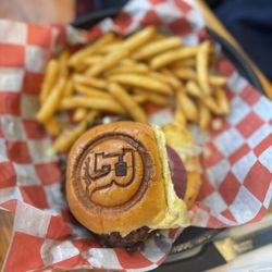 Roots Burger Bar