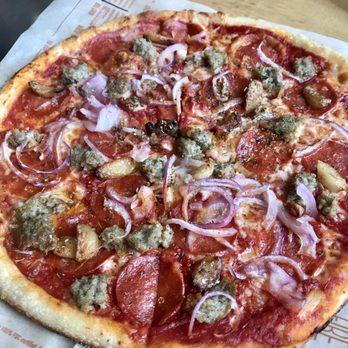 Blaze Pizza - Salad Near Me - Des Moines, Iowa Blaze Pizza - Salad Near Me - Des Moines, Iowa