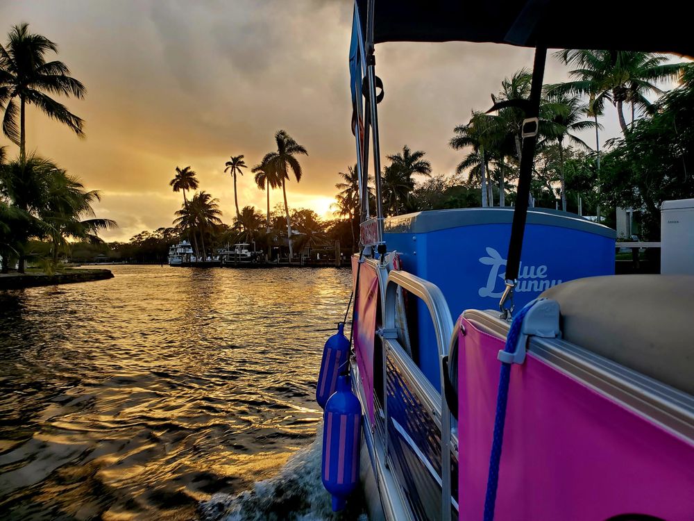 DUTCHIES ICE CREAM BOAT Updated May 2024 1100 SW 12th St, Fort