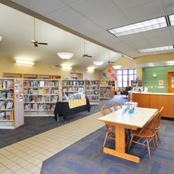 Delaware County District Library - Main entry