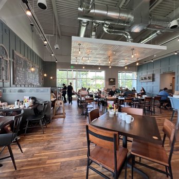 First Watch - Dinning area - Breakfast & Brunch Near Me - Apopka, Florida