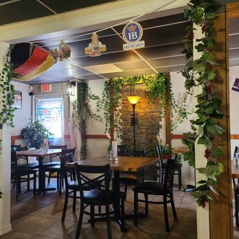Restaurant Edelweiss - German Near Me - Bradenton, Florida Restaurant Edelweiss - German Near Me - Bradenton, Florida