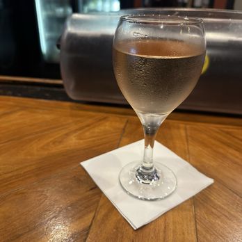 Mandina's Restaurant - Rose - Cajun/Creole Near Me - New Orleans, Louisiana