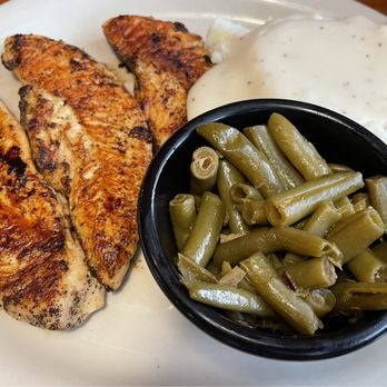 Old South Restaurant - Seasoned Grilled Chicken - American Near Me - Russellville, Arkansas